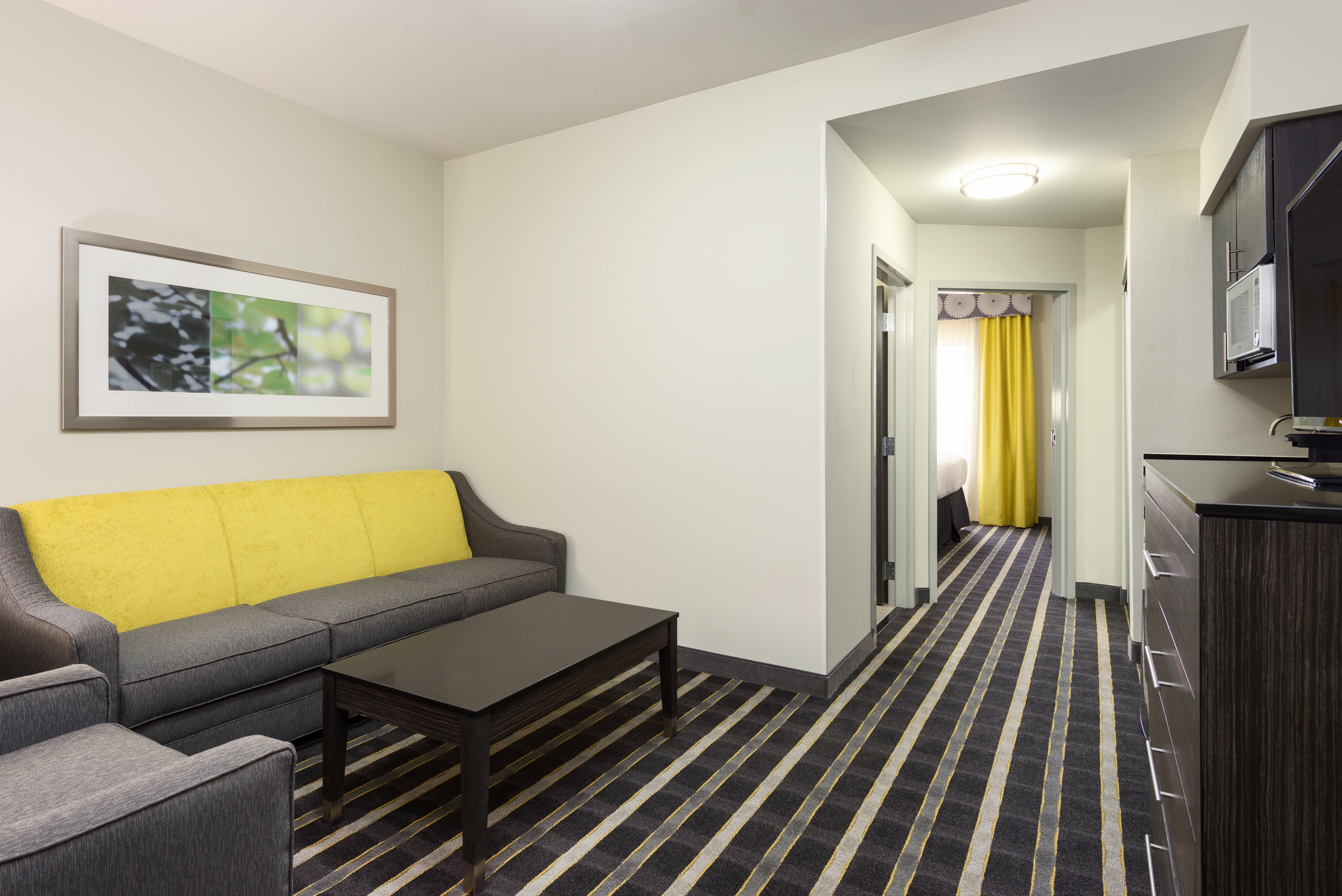Holiday Inn Express And Suites Norman By Ihg Exterior photo