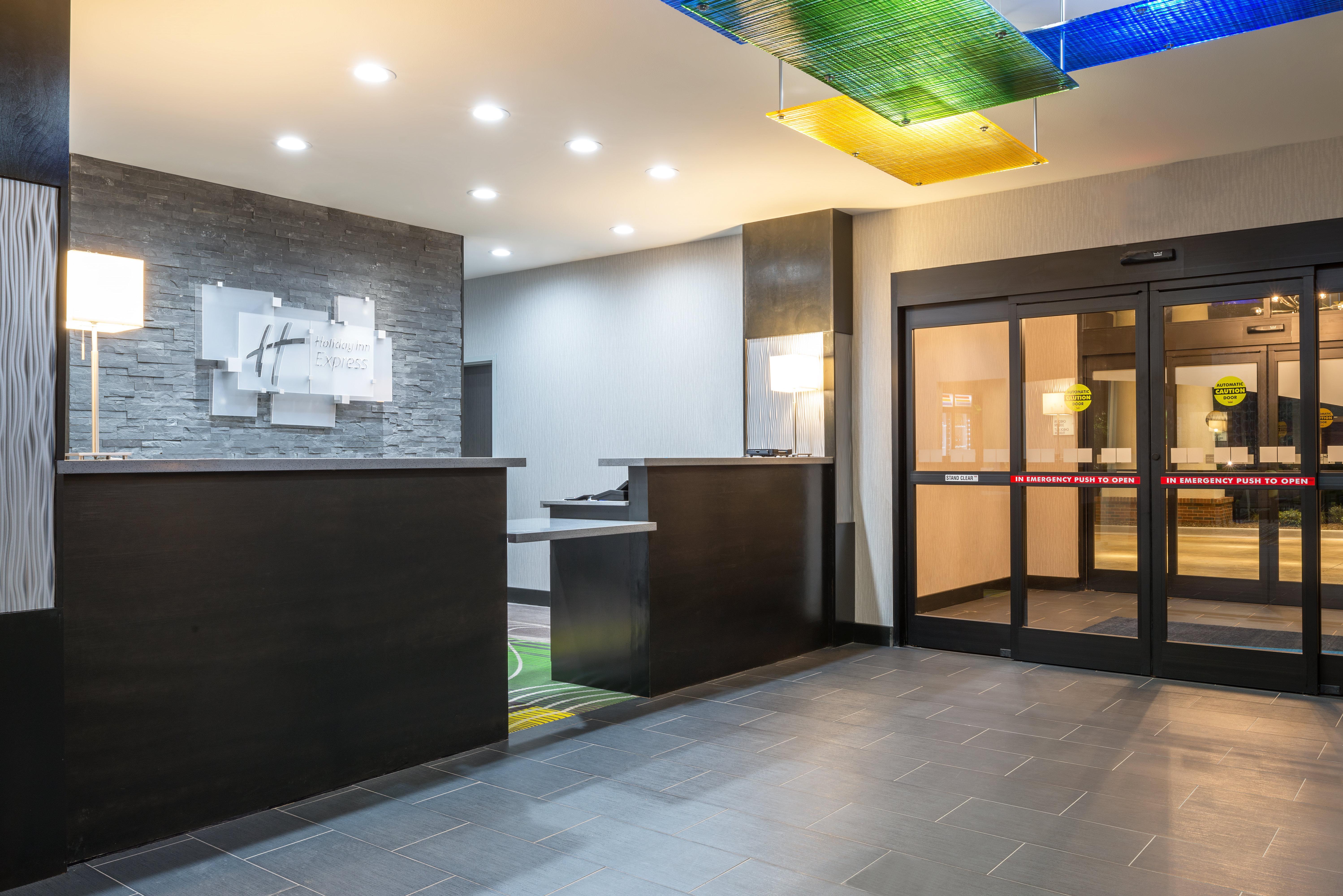 Holiday Inn Express And Suites Norman By Ihg Exterior photo